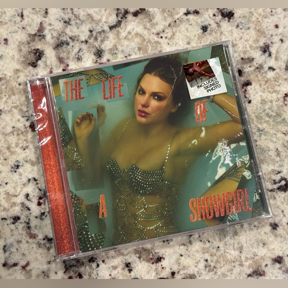 TS: *SIGNED* PHOTO 2- The Life of a Showgirl BNWT